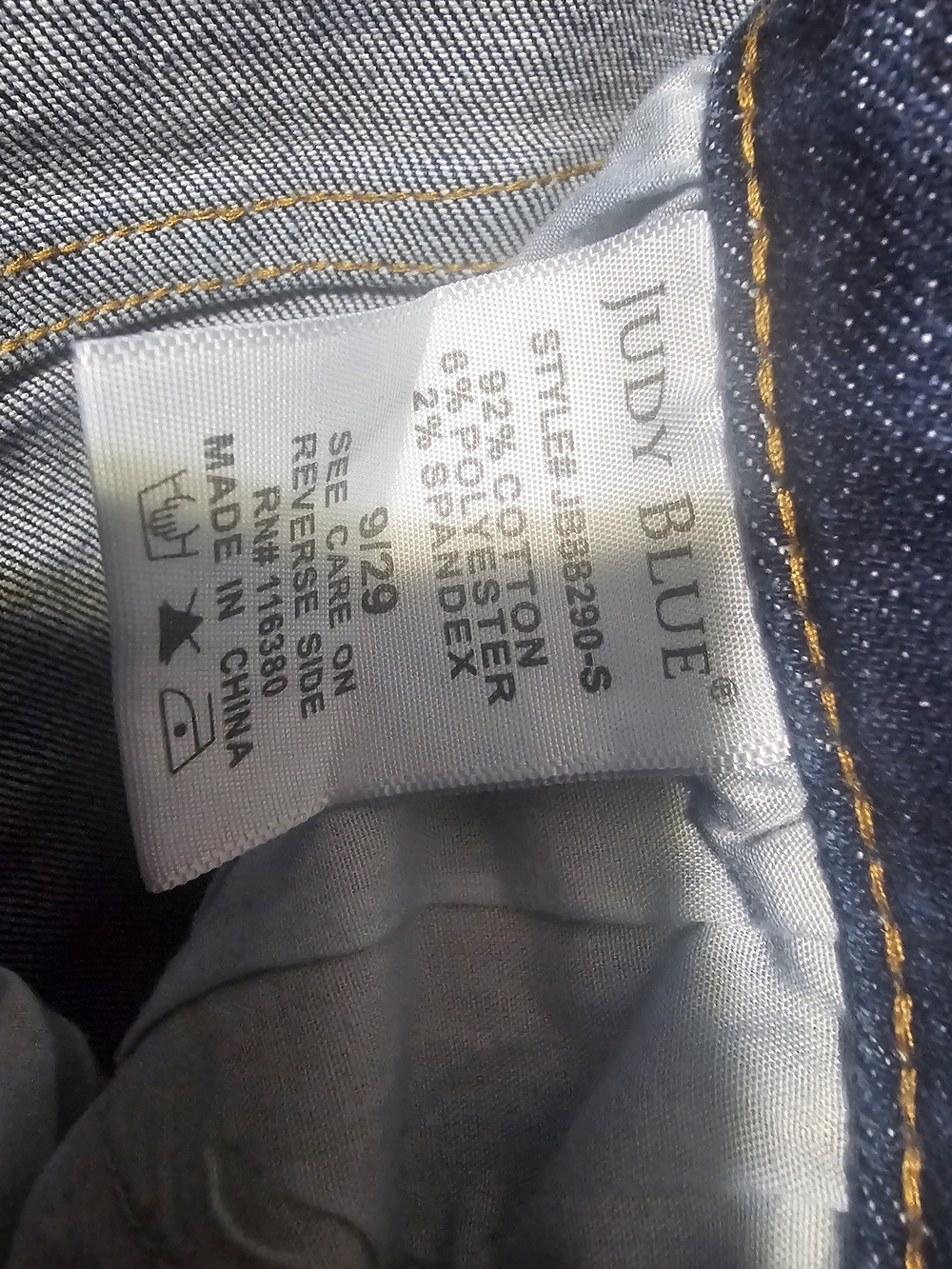 Judy Blue Skinny Jeans in Dark Indigo Wash - Picture 6 of 6